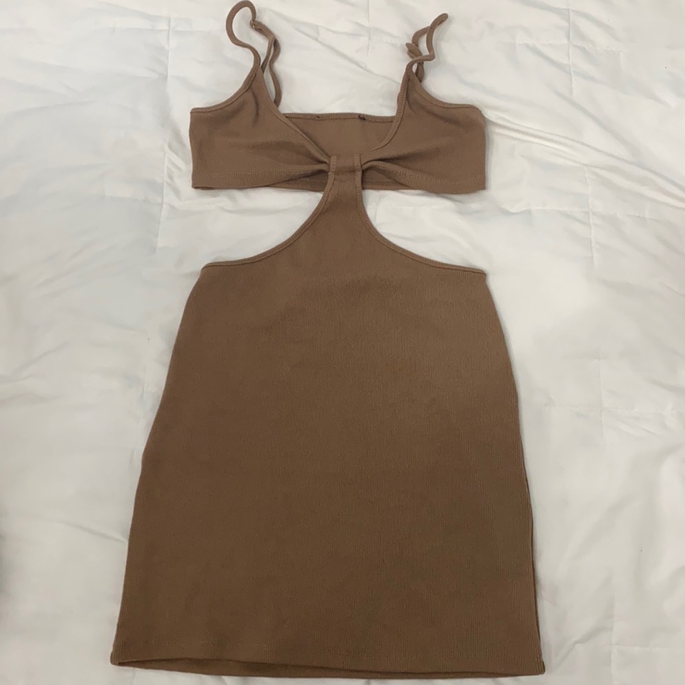 Trendy Summer cut out dress
